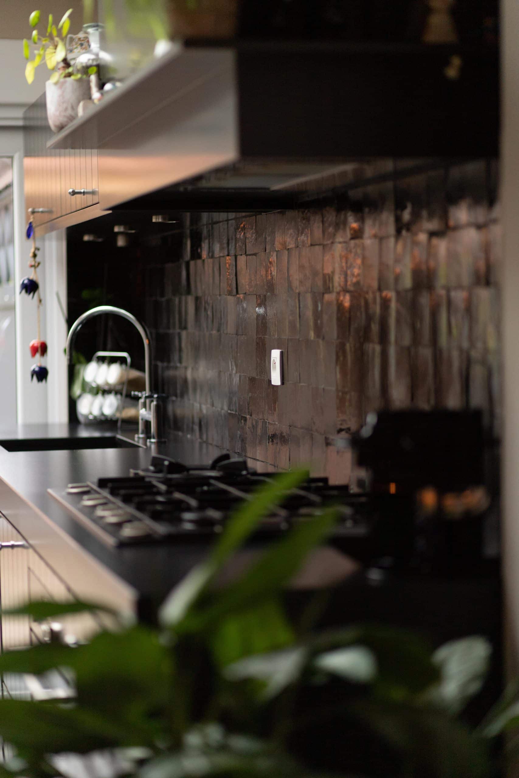 Keuken met zwarte zelliges 10x10