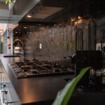 keukenachterwand met zellige tegels zwart