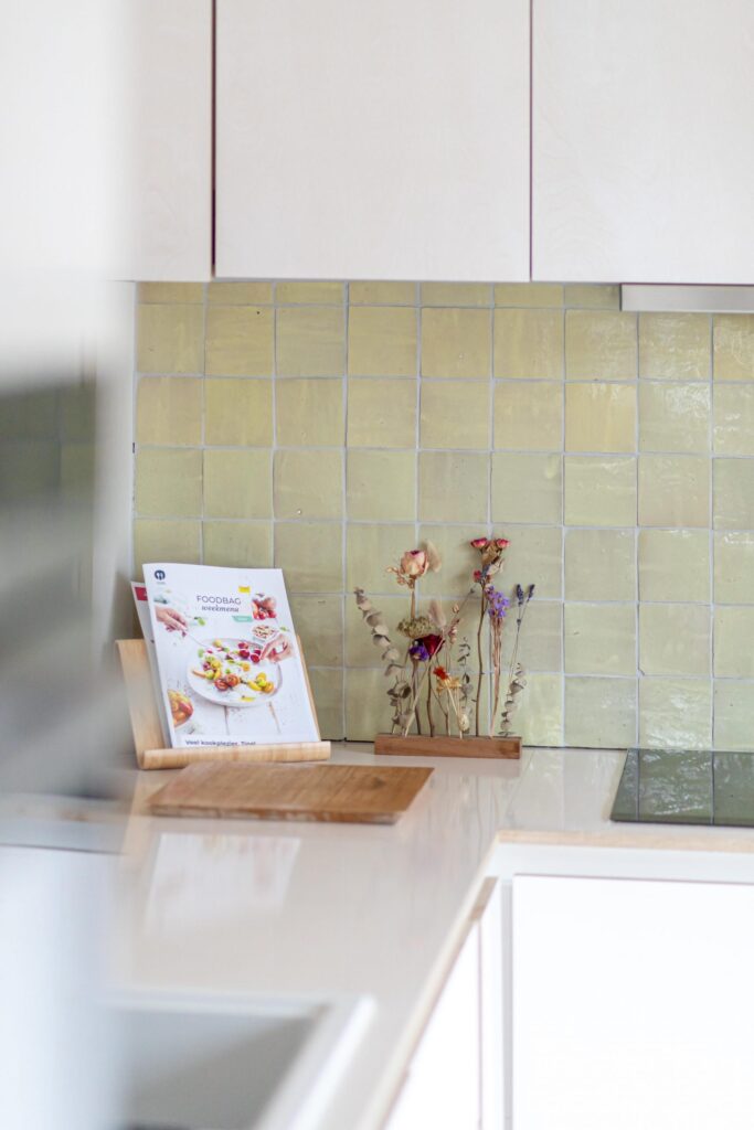 zelliges pistache in keuken achterwand 10x10 cm